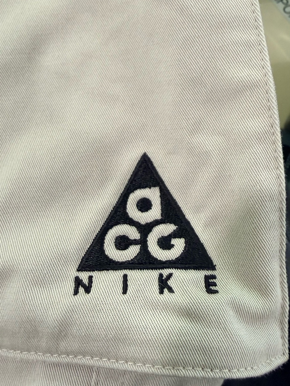 Nike ACG | Woven Baggy Cargo Pants | Moon Particle/Summit White | Size Small - Picture 6 of 8